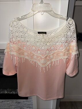 Depri Women's Blush Pink Lace Yoke Short Sleeve Blouse